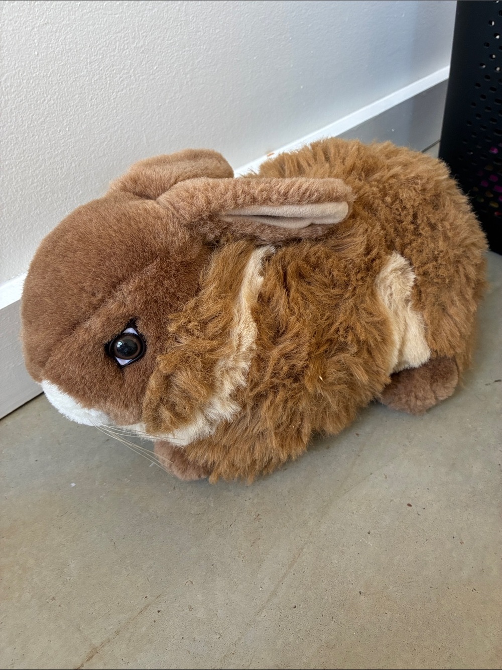 Vintage 18” lay down  Bunny by America Wego Pets Plush Toy no fkaws.